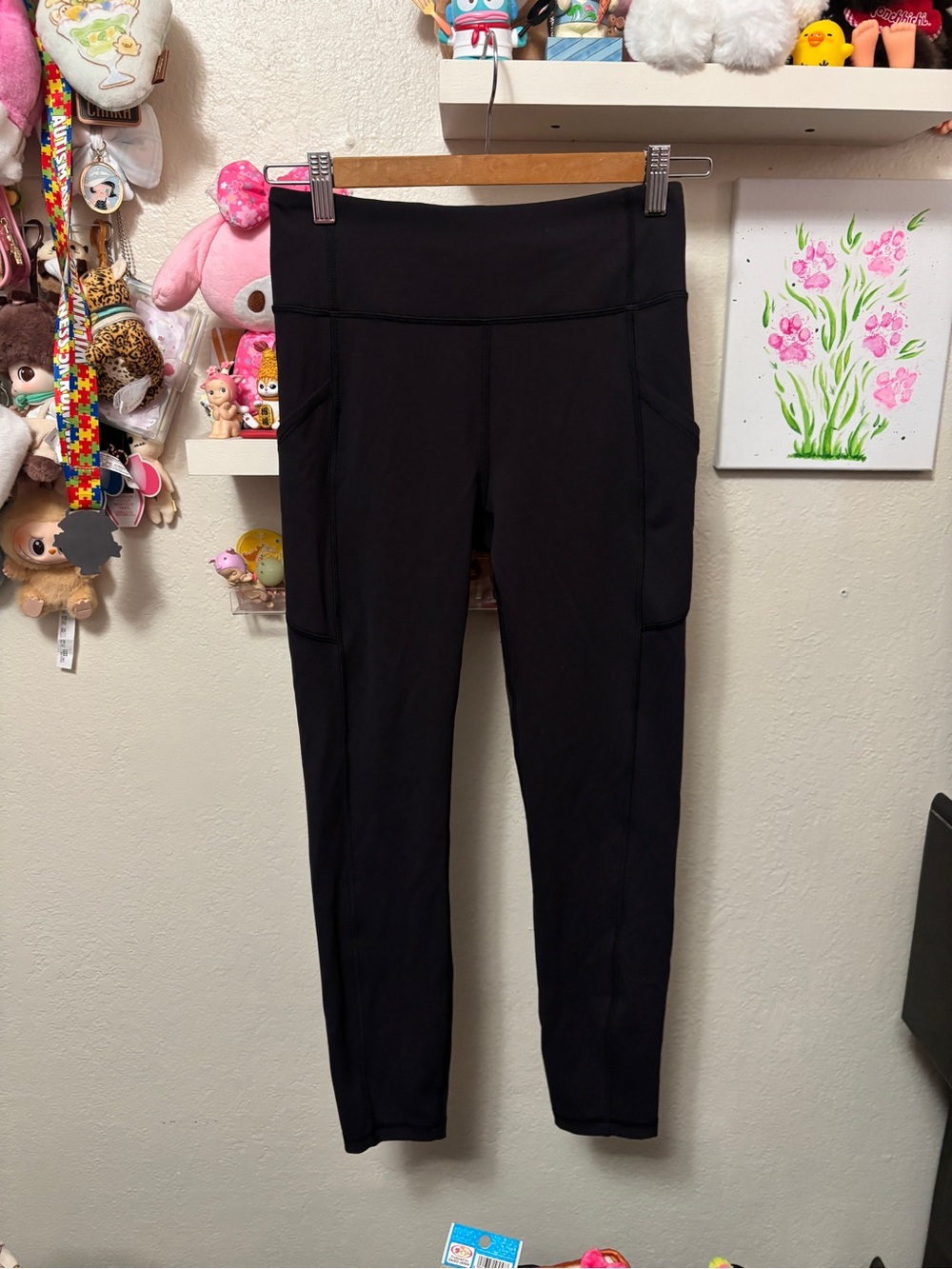 Lululemon Invigorate High-Rise Tight 25" in Black with Pockets Sz 6